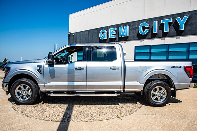 Used 2024 Ford F-150 XLT with VIN 1FTFW3LD2RFA69792 for sale in Quincy, IL