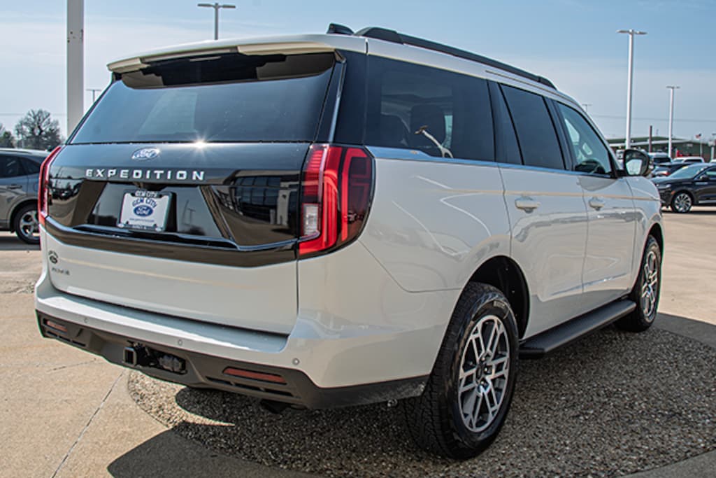 New 2026 Ford Expedition Active SUV