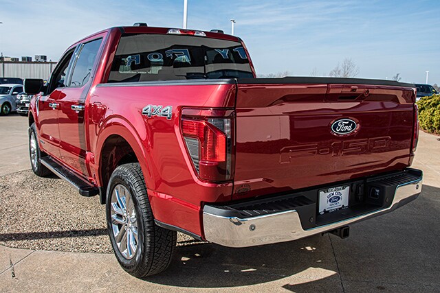 2025 Ford F-150 XLT photo 3