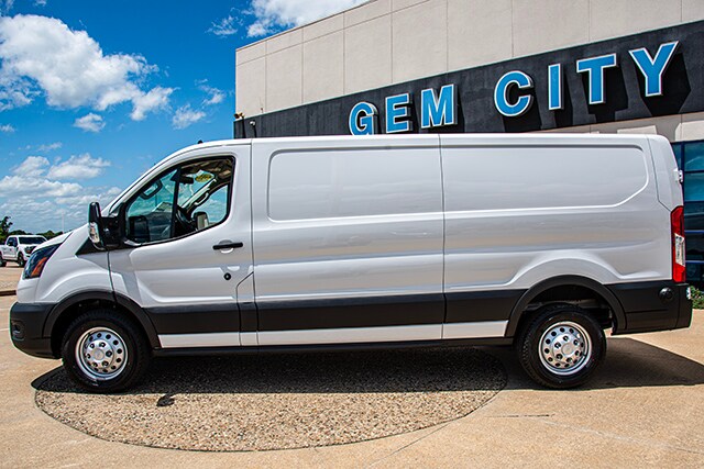 2024 Ford Transit Cargo Van photo 2
