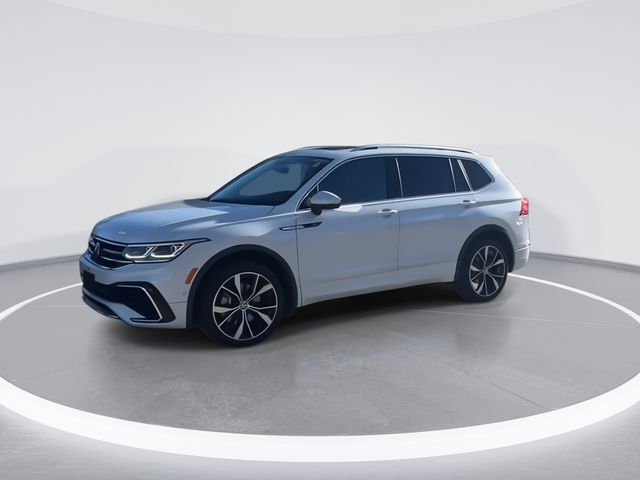 2024 Volkswagen Tiguan SEL R-Line Black photo 4