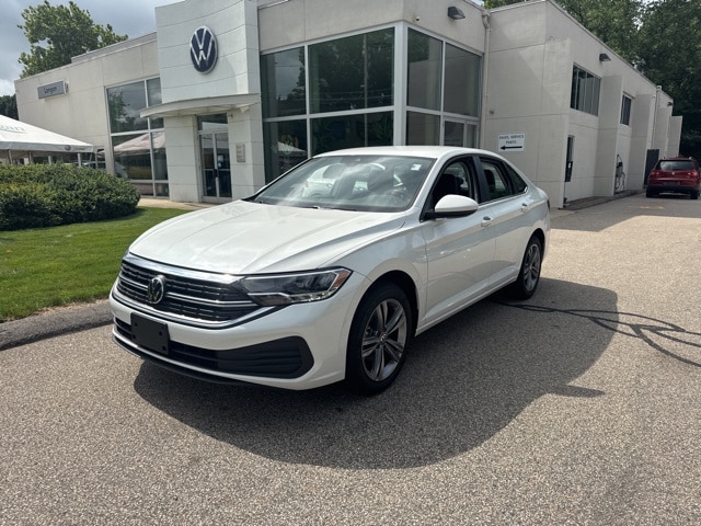 Certified 2023 Volkswagen Jetta SE with VIN 3VWEM7BU4PM050312 for sale in Glastonbury, CT