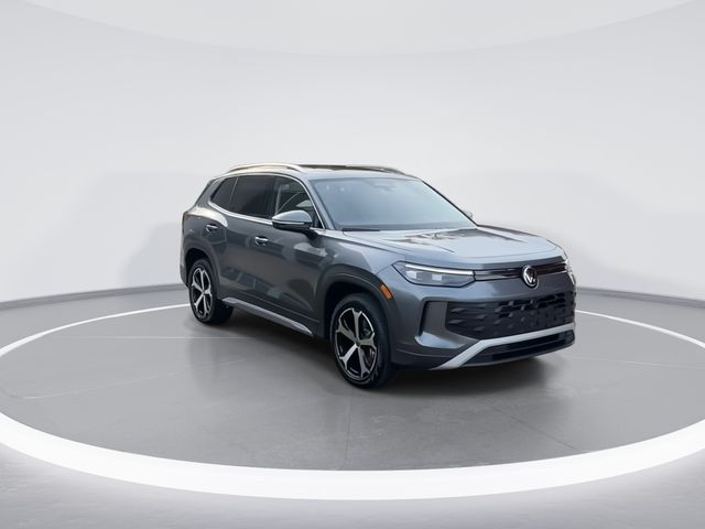 2026 Volkswagen Tiguan SE photo 2