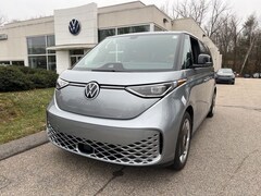 2025 Volkswagen ID. Buzz Pro S Van Passenger Van