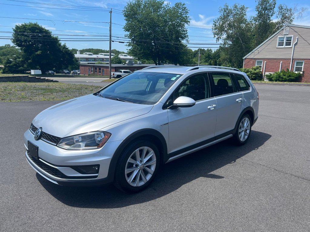 2017 Volkswagen Golf Alltrack TSI S 4Motion DSG's photo
