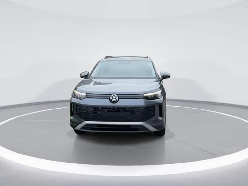 New 2025 Volkswagen Tiguan 2.0T SE SUV