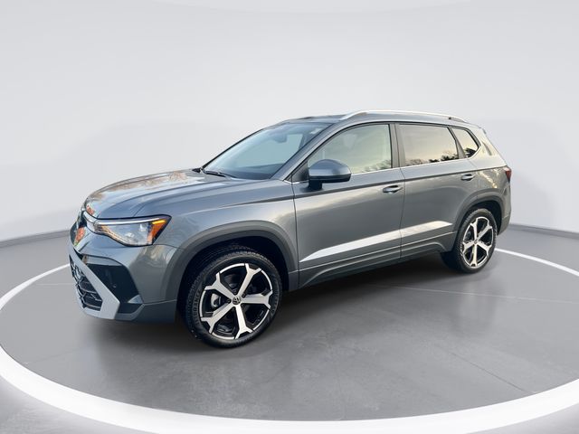 2026 Volkswagen Taos SEL's photo