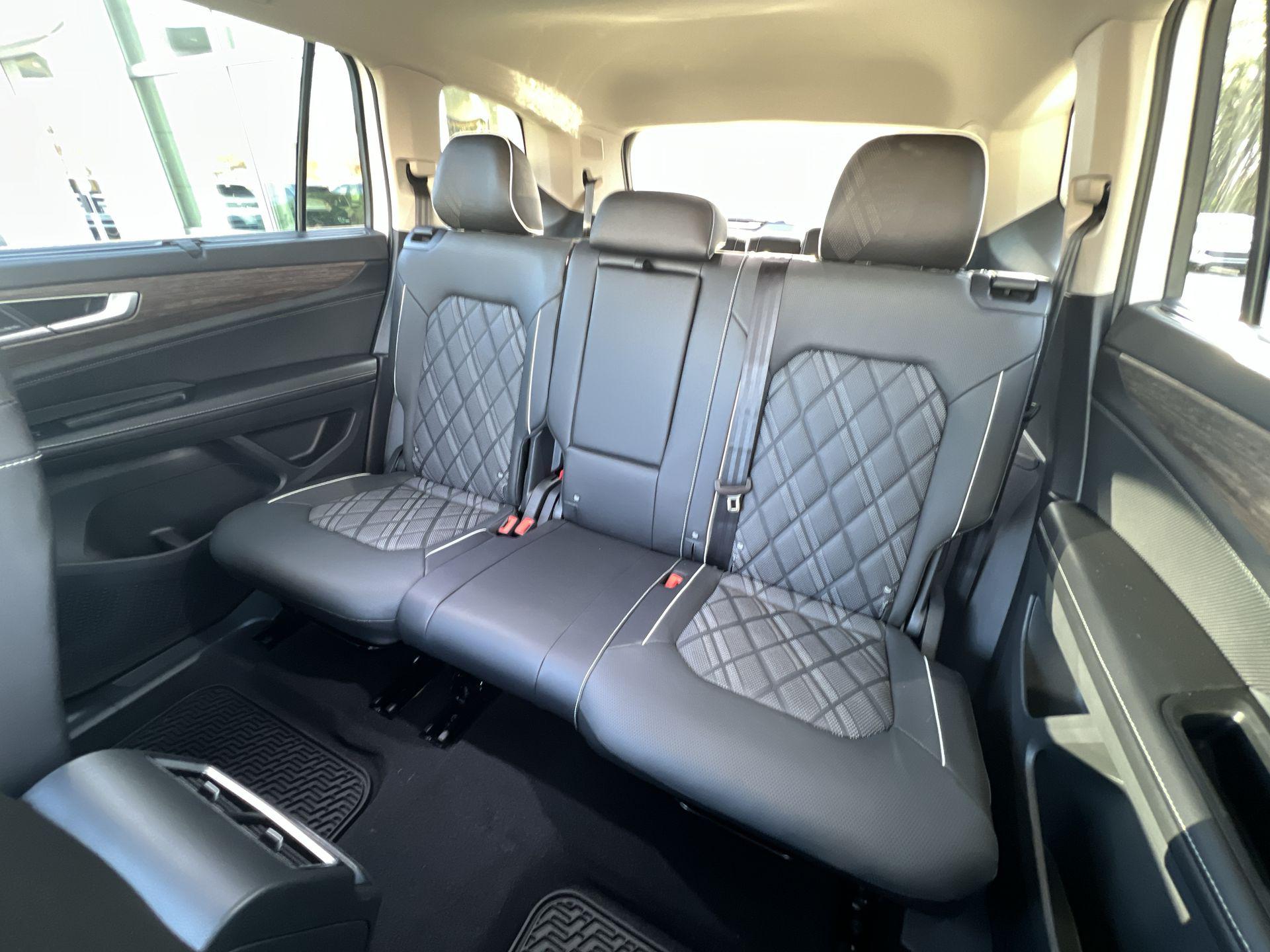 2026 Volkswagen Atlas SEL Premium R-Line - Photo 22
