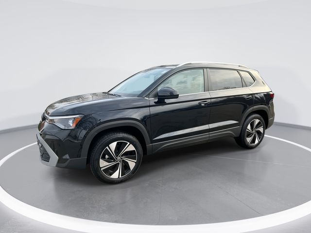 2026 Volkswagen Taos SE's photo