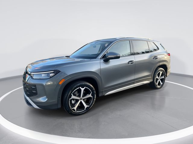 2025 Volkswagen Tiguan SE's photo