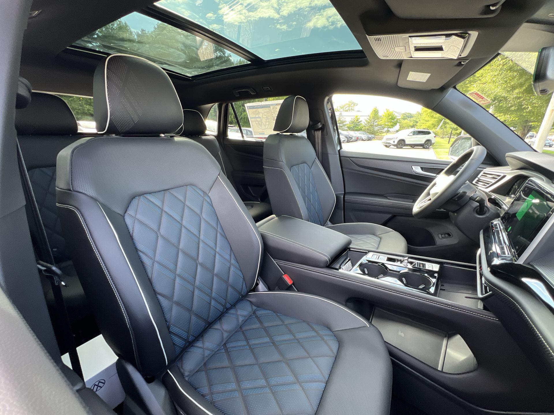 2026 Volkswagen Atlas Cross Sport SEL Premium R-LINE - Photo 24