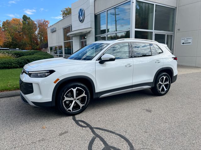 2026 Volkswagen Tiguan SE's photo