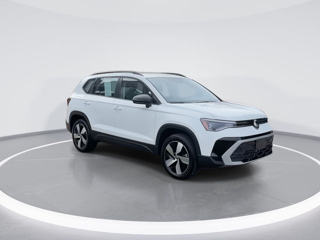 2025 Volkswagen Taos S photo 2