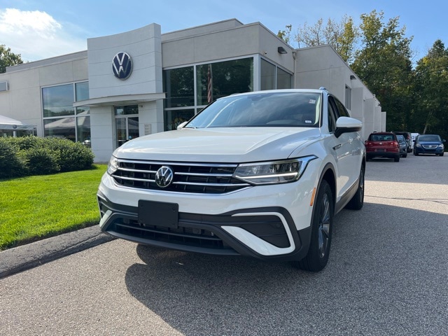 Certified 2024 Volkswagen Tiguan SE with VIN 3VVNB7AX8RM014552 for sale in Glastonbury, CT