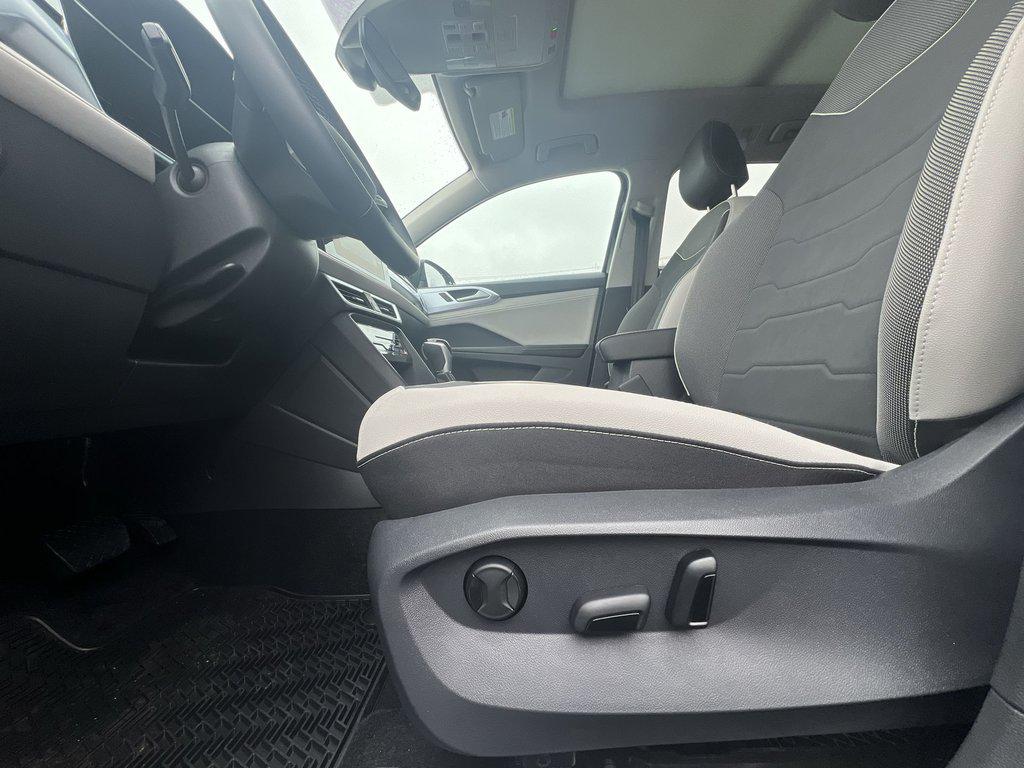 2026 Volkswagen Taos SE - Photo 12