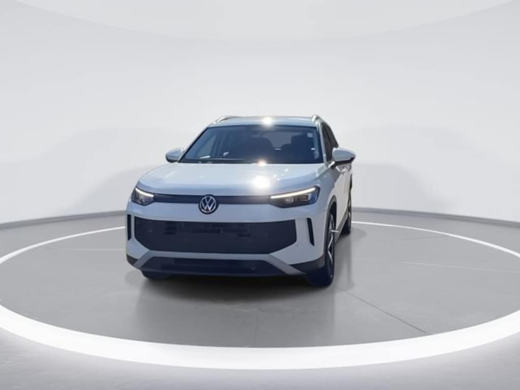 New 2025 Volkswagen Tiguan 2.0T SE SUV