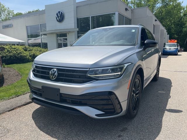 Certified 2022 Volkswagen Tiguan SE R-LINE BLACK with VIN 3VV8B7AX6NM070481 for sale in Glastonbury, CT