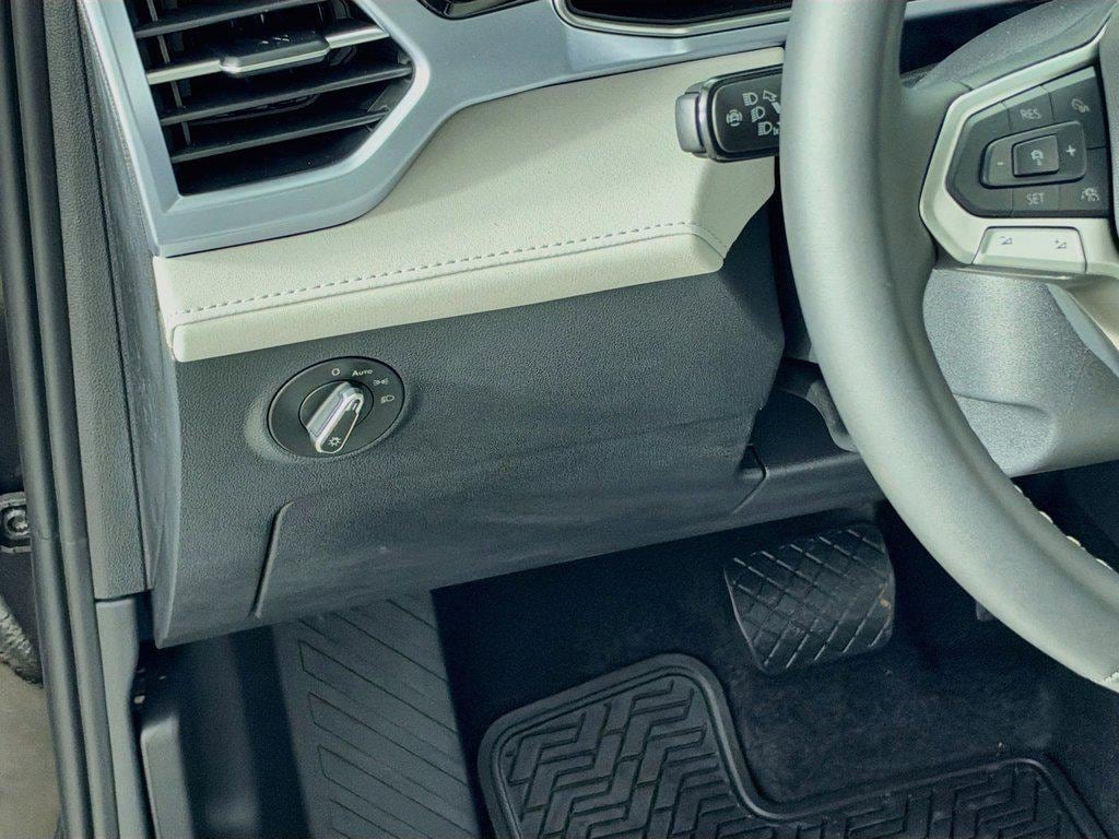2026 Volkswagen Taos SE - Photo 10