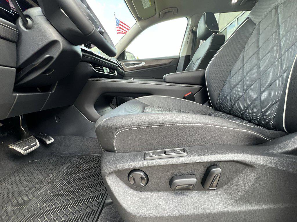 2026 Volkswagen Atlas SEL Premium R-Line - Photo 12