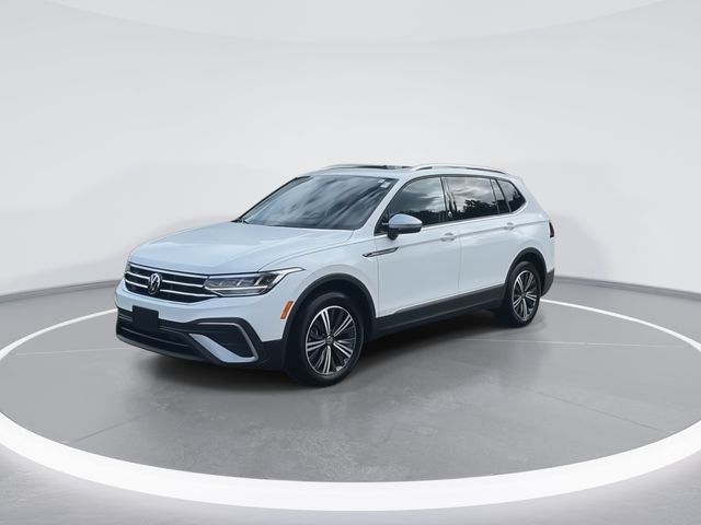2024 Volkswagen Tiguan Wolfsburg Edition photo 4