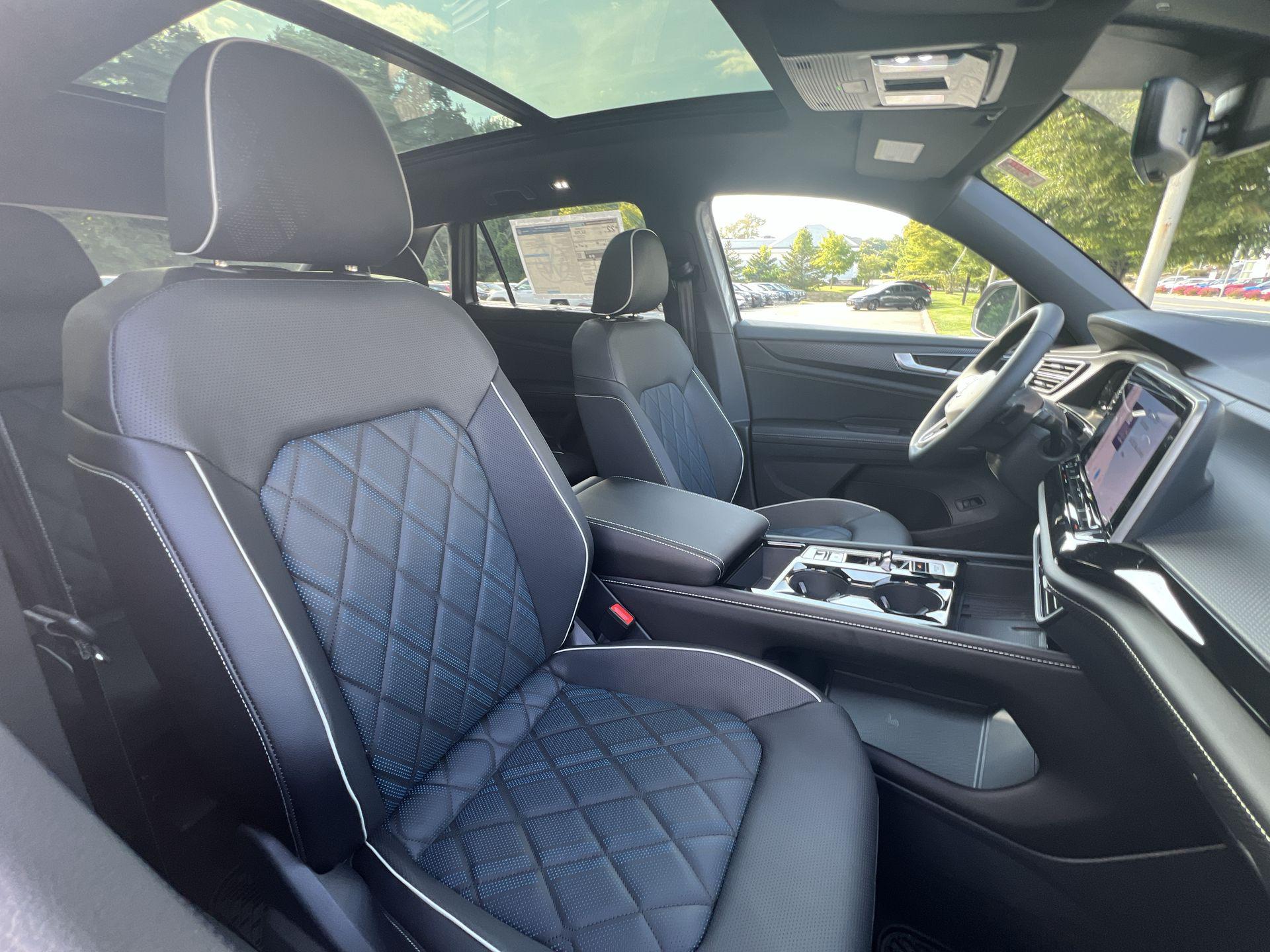 2026 Volkswagen Atlas Cross Sport SEL Premium R-LINE - Photo 24