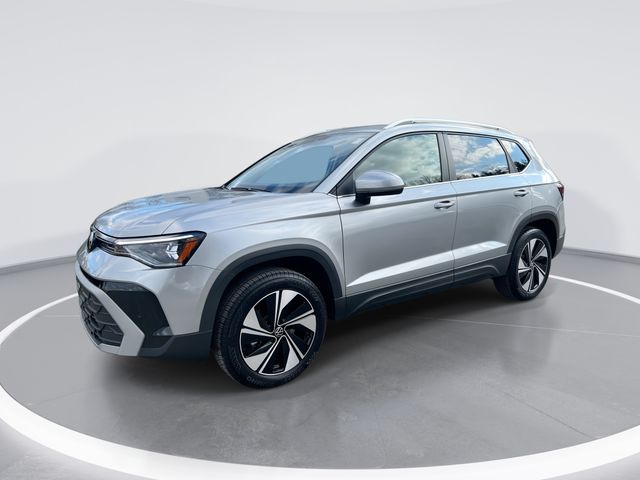 2026 Volkswagen Taos SE's photo
