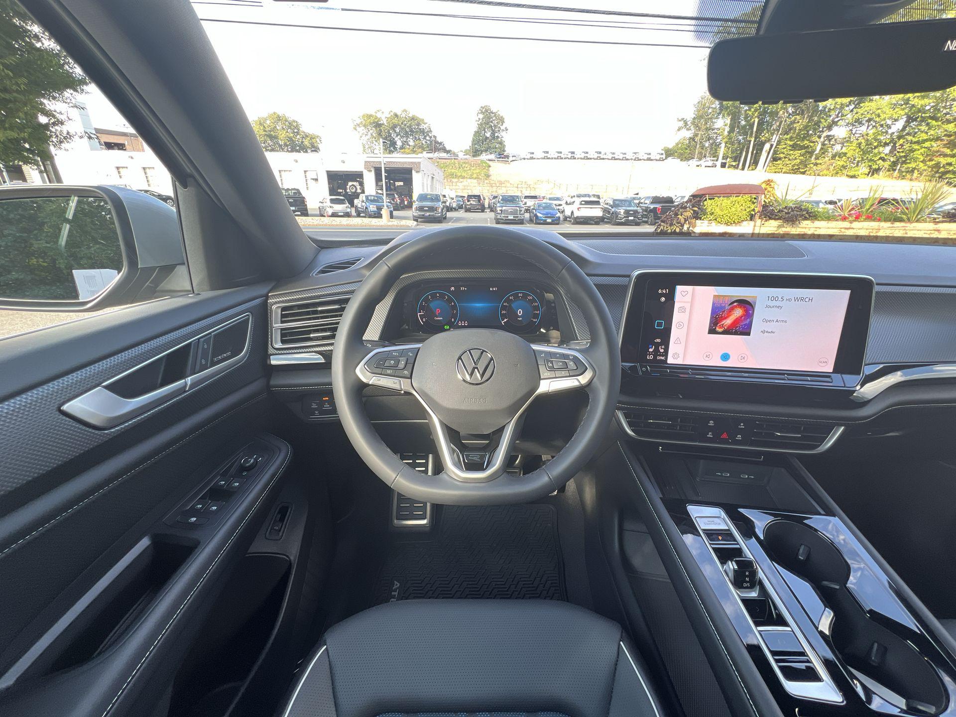 2026 Volkswagen Atlas Cross Sport SEL Premium R-LINE - Photo 14