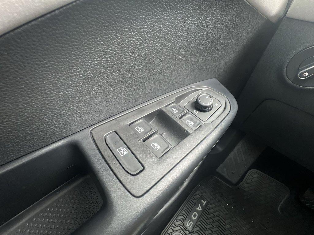 2026 Volkswagen Taos SE - Photo 13