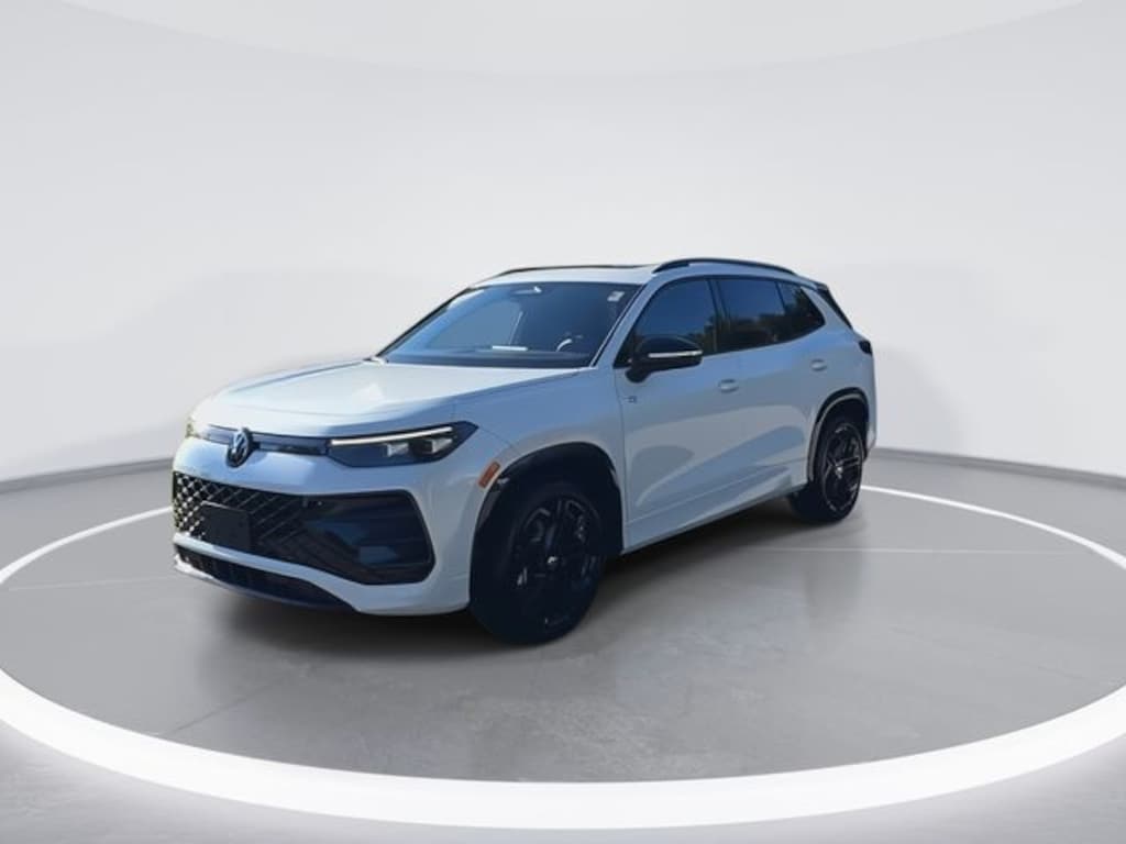 New 2025 Volkswagen Tiguan 2.0T SE R-Line Black SUV