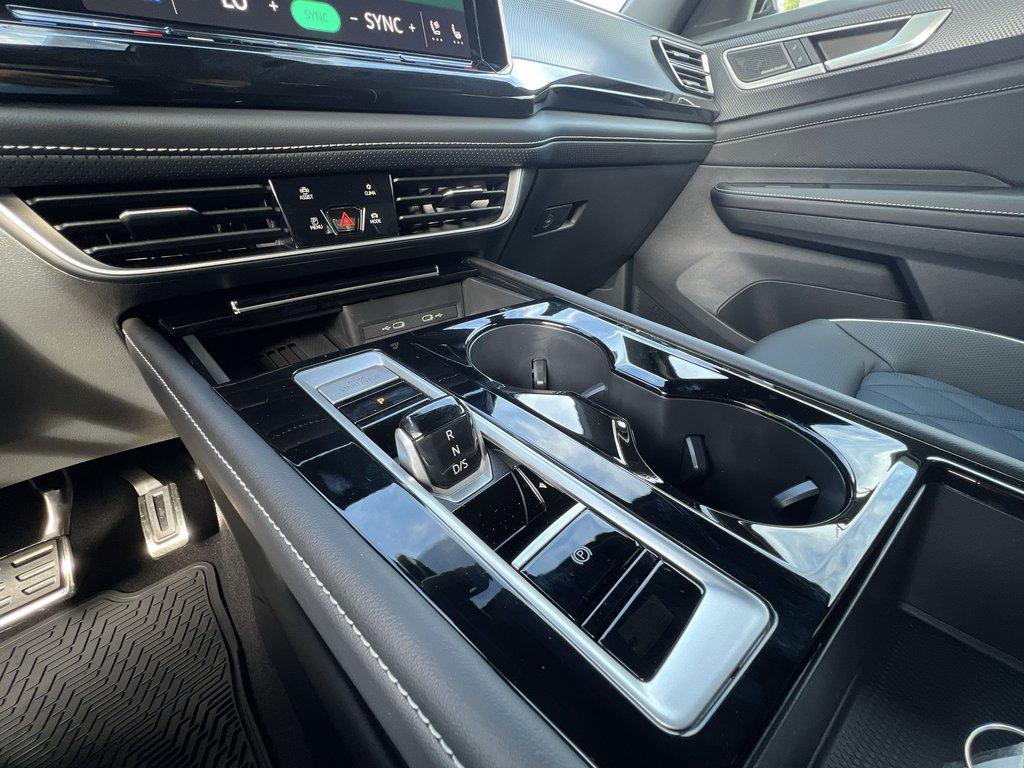 2026 Volkswagen Atlas Cross Sport SEL Premium R-LINE - Photo 19