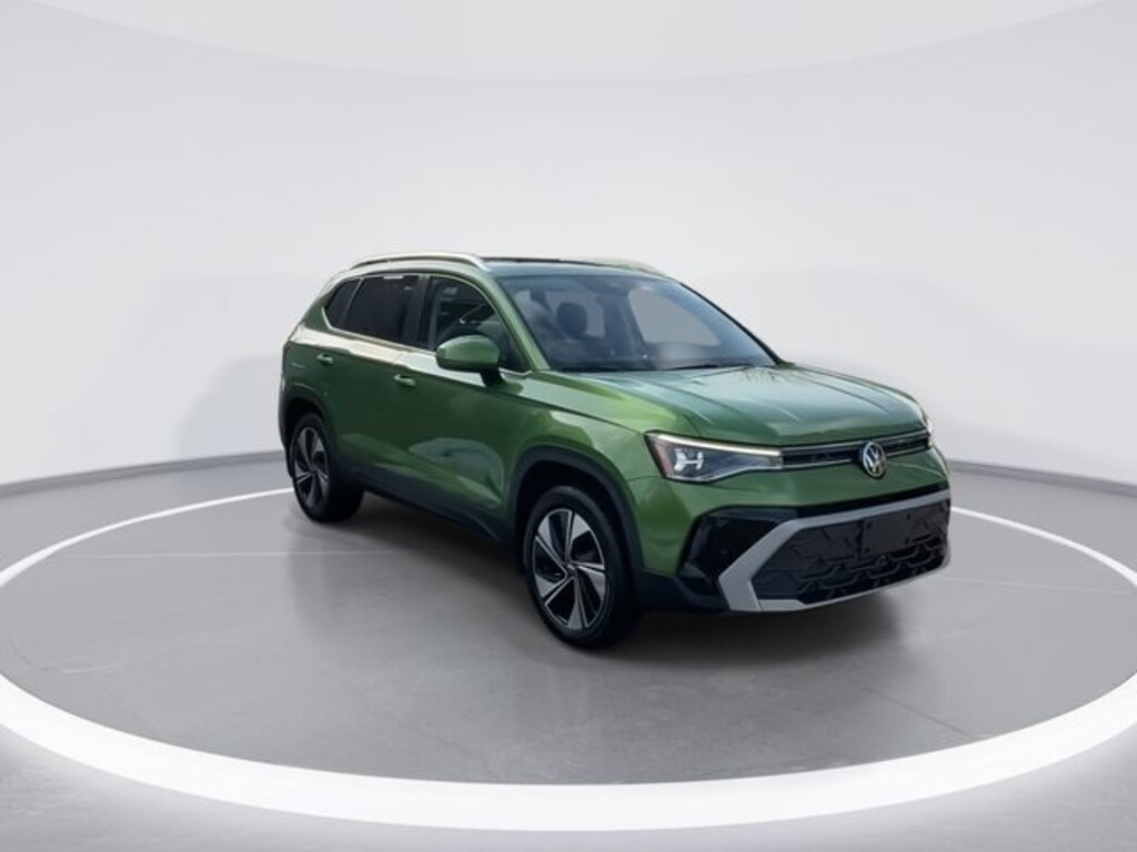 Used 2025 Volkswagen Taos 1.5T SE SUV