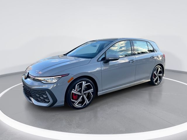 2026 Volkswagen Golf GTI SE's photo