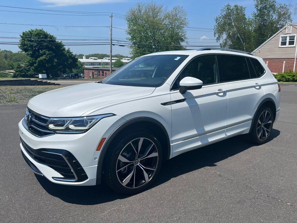 2022 Volkswagen Tiguan 2.0T SEL R-Line 4Motion's photo