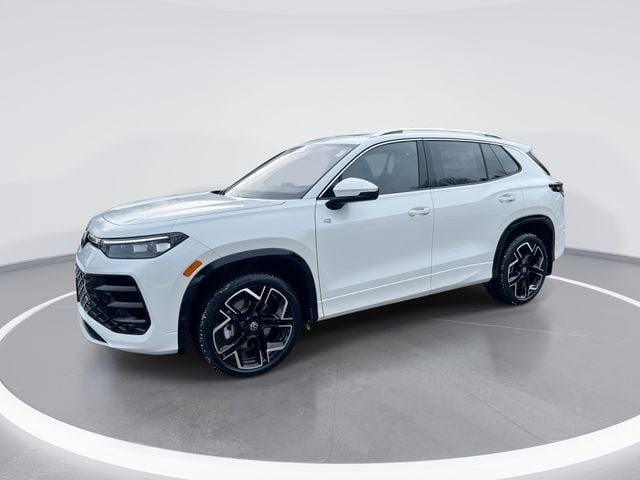 2026 Volkswagen Tiguan SEL R-LINE TURBO's photo