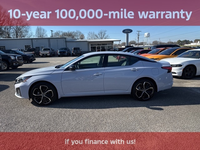 2025 Nissan Altima 2.5 SR