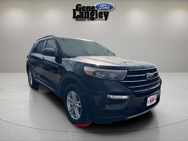 2023 Ford Explorer XLT 4WD's photo