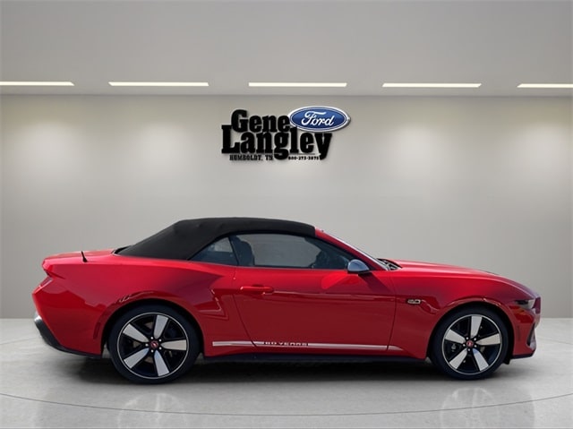 2025 Ford Mustang GT Premium Convertible - Photo 14