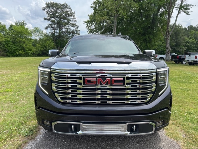 Used 2022 GMC Sierra 1500 Denali Denali with VIN 3GTUUGED3NG673605 for sale in Humboldt, TN