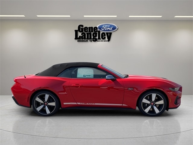 2025 Ford Mustang GT Premium Convertible - Photo 13