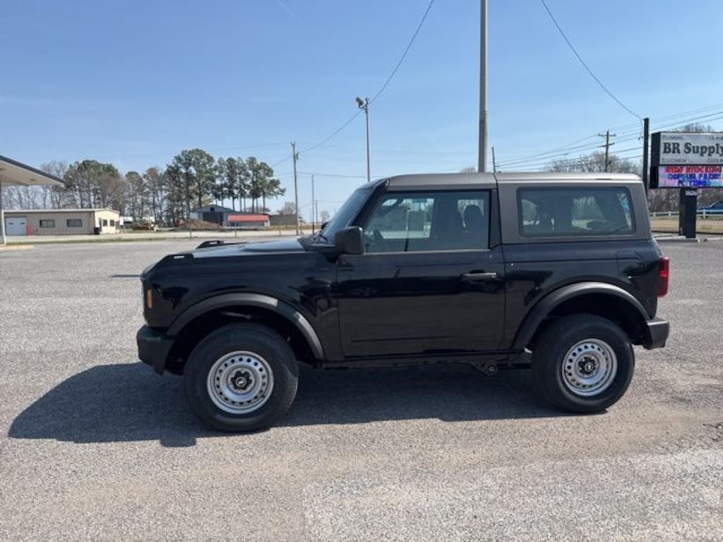 New 2026 Ford Bronco Base SUV