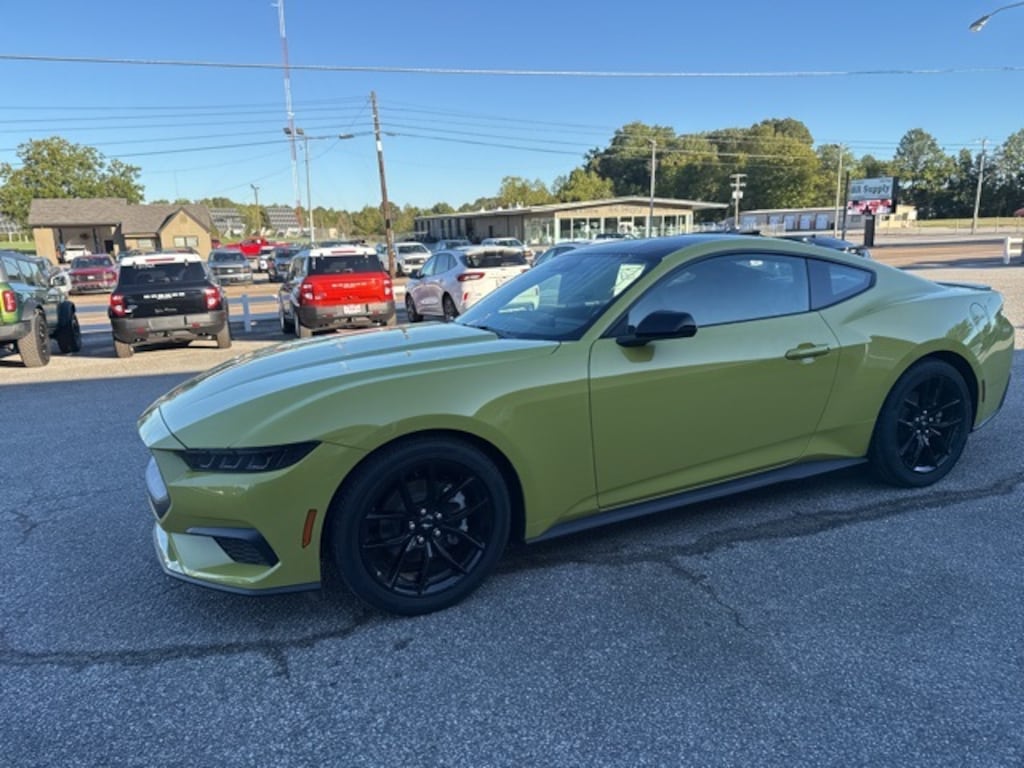 New 2025 Ford Mustang Ecoboost Fastback CAR