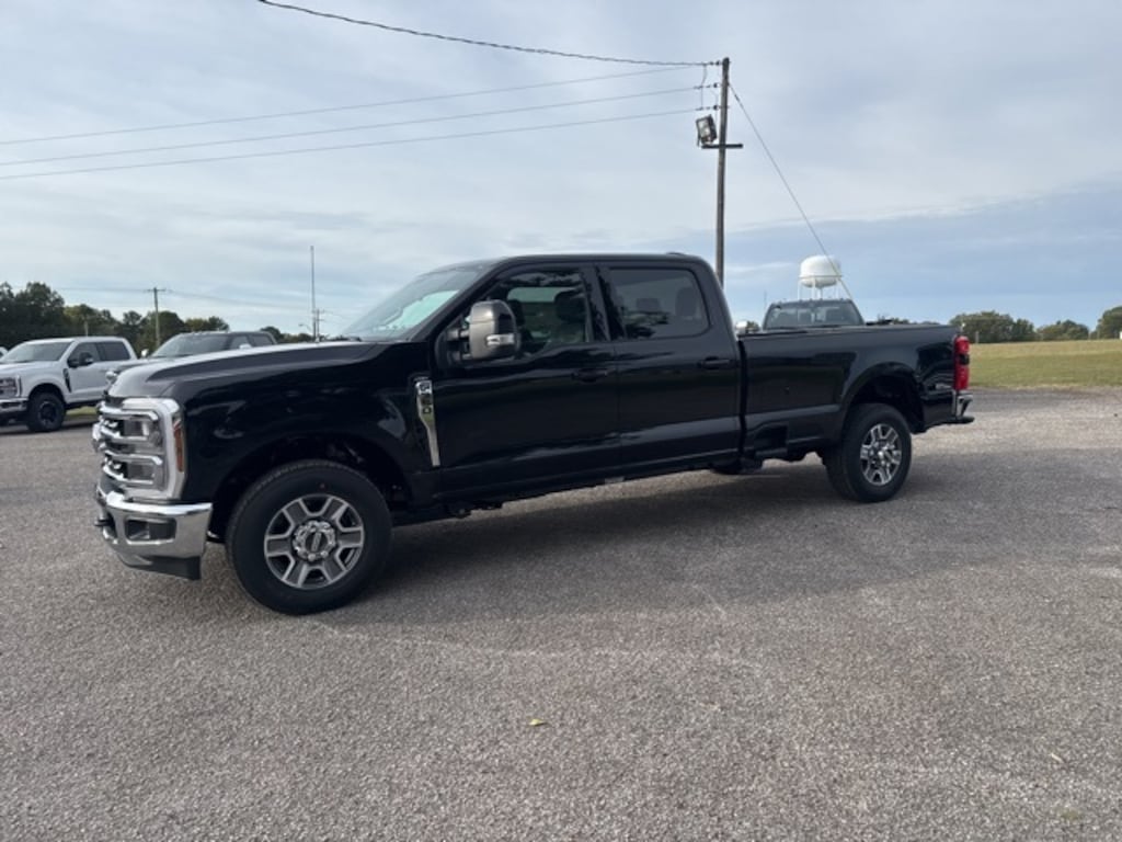 New 2026 Ford Super Duty F-350 Lariat TRUCK