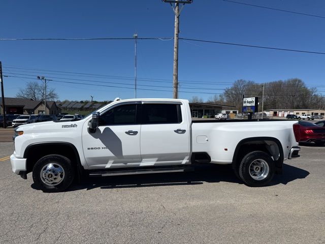 2021 Chevrolet Silverado HD High Country 4WD Crew Cab Long Box DRW's photo
