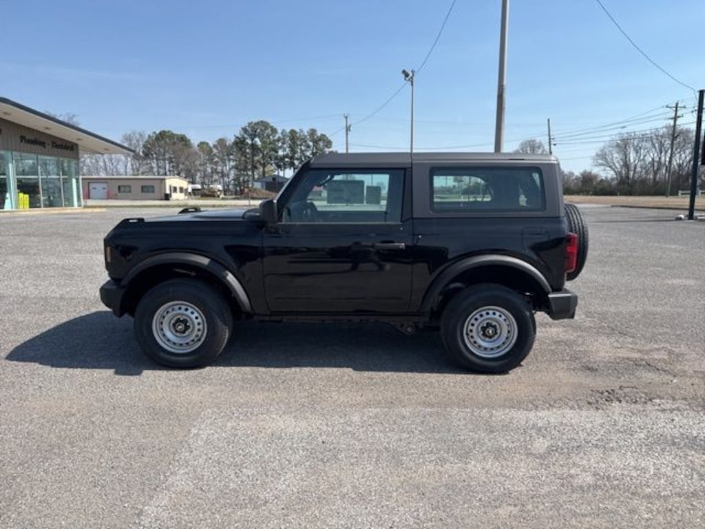 New 2026 Ford Bronco Base SUV