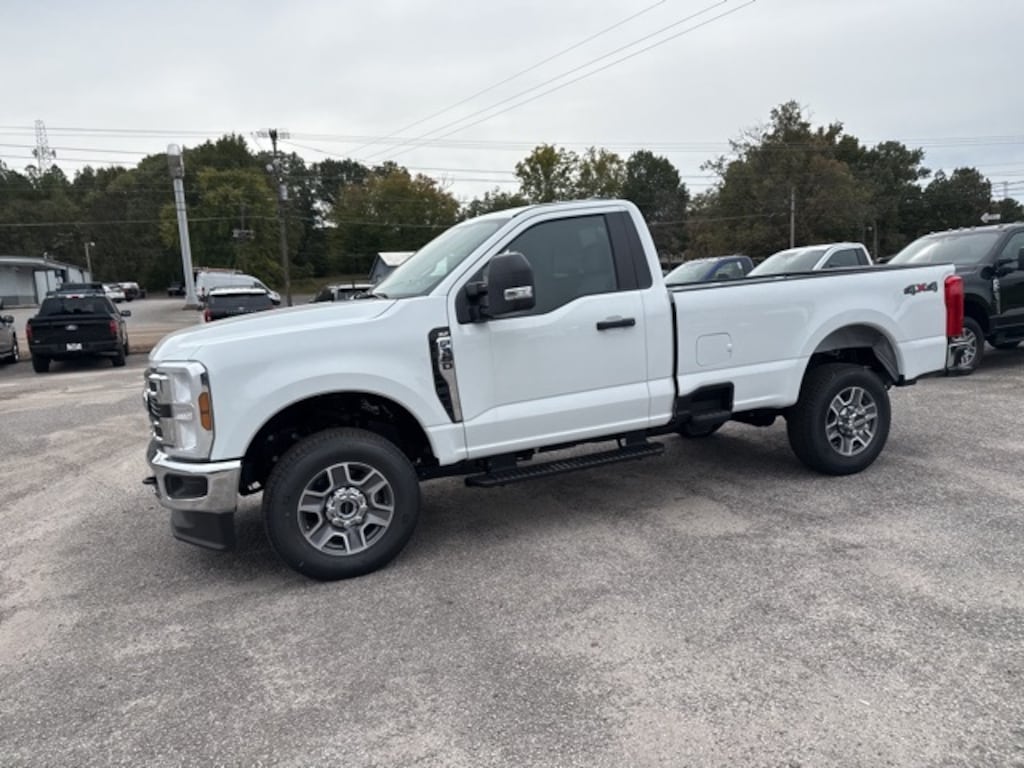 New 2025 Ford Super Duty F-350 XLT TRUCK