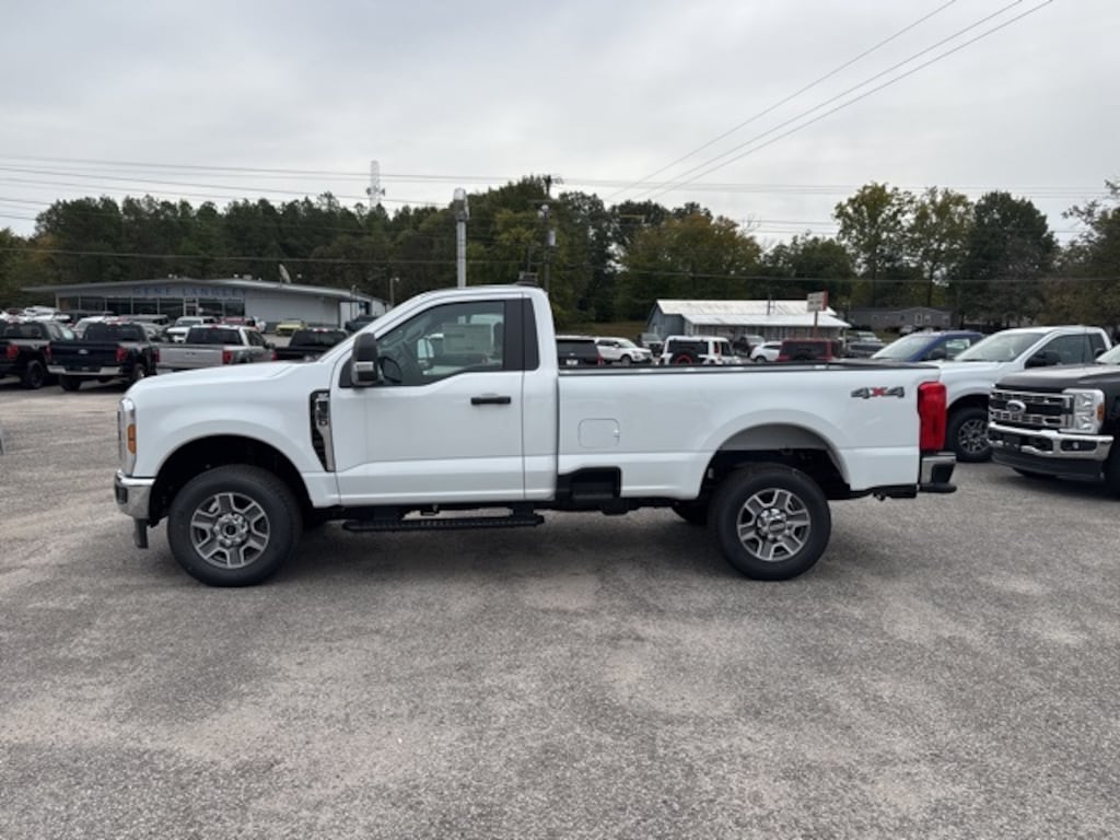New 2025 Ford Super Duty F-350 XLT TRUCK