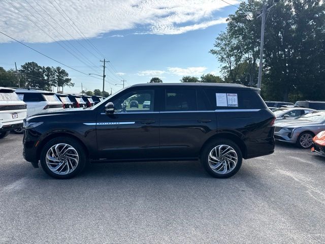 2025 Lincoln Navigator Reserve 4WD's photo