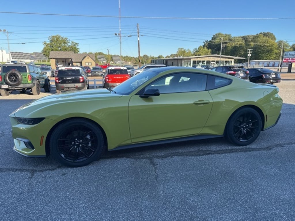 New 2025 Ford Mustang Ecoboost Fastback CAR
