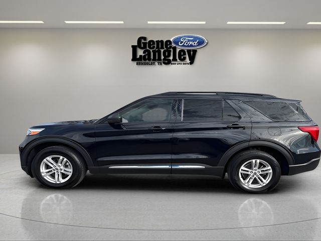 2023 Ford Explorer XLT 4WD's photo