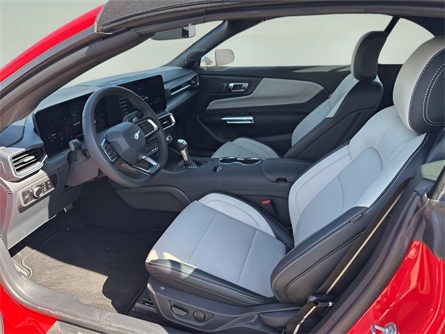 2025 Ford Mustang GT Premium Convertible - Photo 22